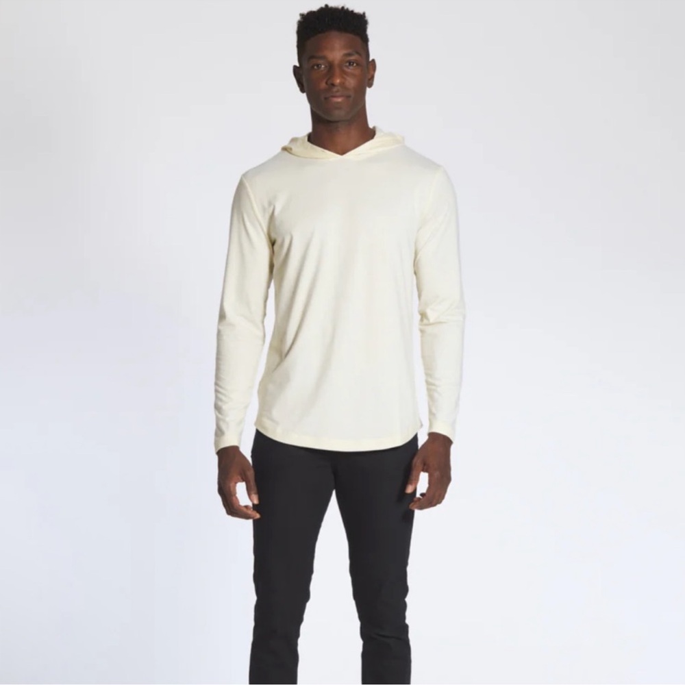 New Cuts Clothing Men’s Curve Hem Long Sleeve Hooded Tee Athletic Cut